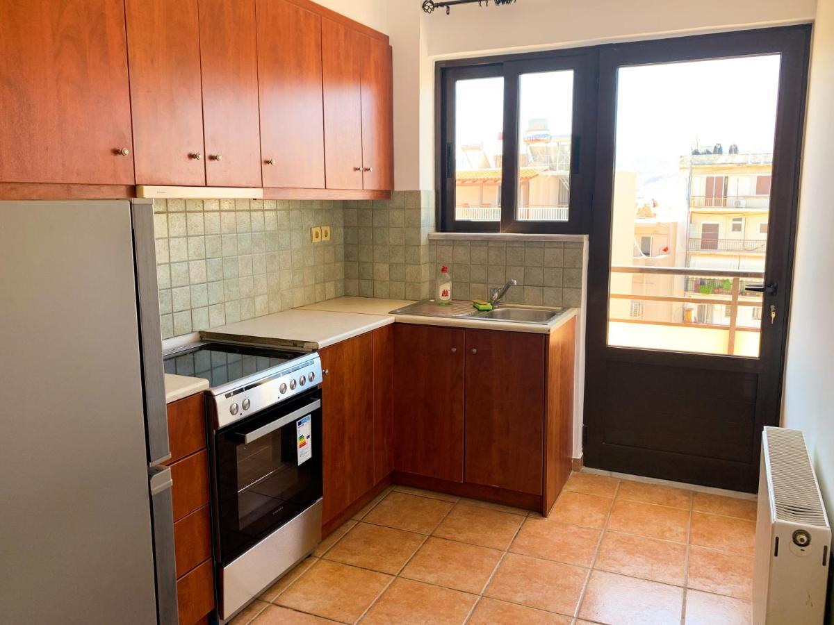 חאניה Central Huge Apartment מראה חיצוני תמונה